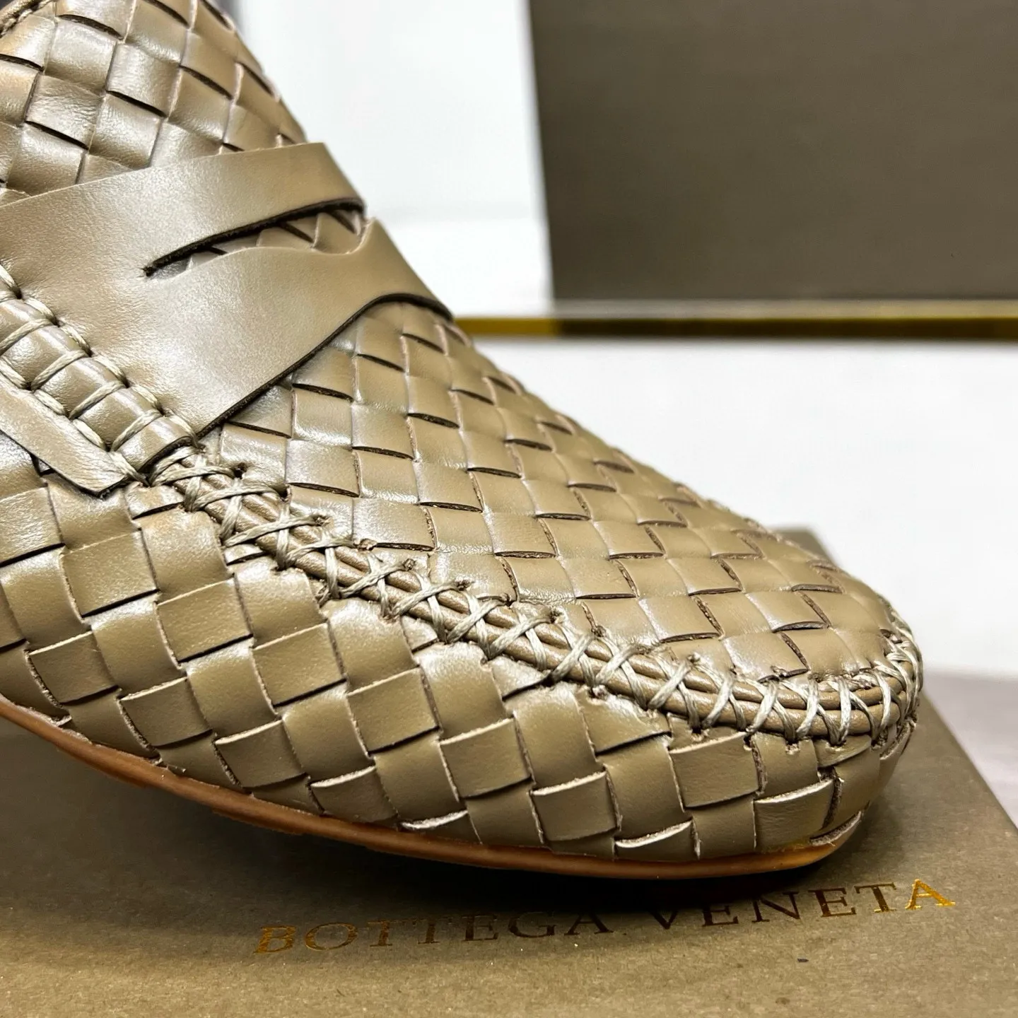 Ex-factory price 500 BV〰️Handmade classic men's leather shoes, Doudou shoes👉👉driving shoes, slip-on shoes, made of imported cowhide woven from Italy, 💕water-dyed cowhide lining, 🔊original outsole, waterproof platform design, comfortable on the feet. A good choice for traveling and driving, two colors available, code number: 38-44, (45 can be customized)
